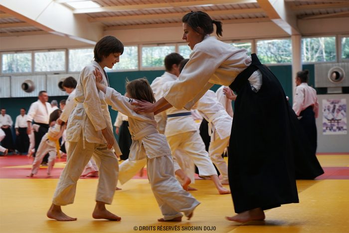 shoshin_dojo_aikido_besançon_fabrice_de_ré_exercice_enfants