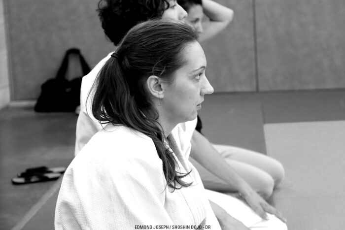 portrait d'une femme pratiquante d'aikido à Besançon et dans le Jura près de de Dole